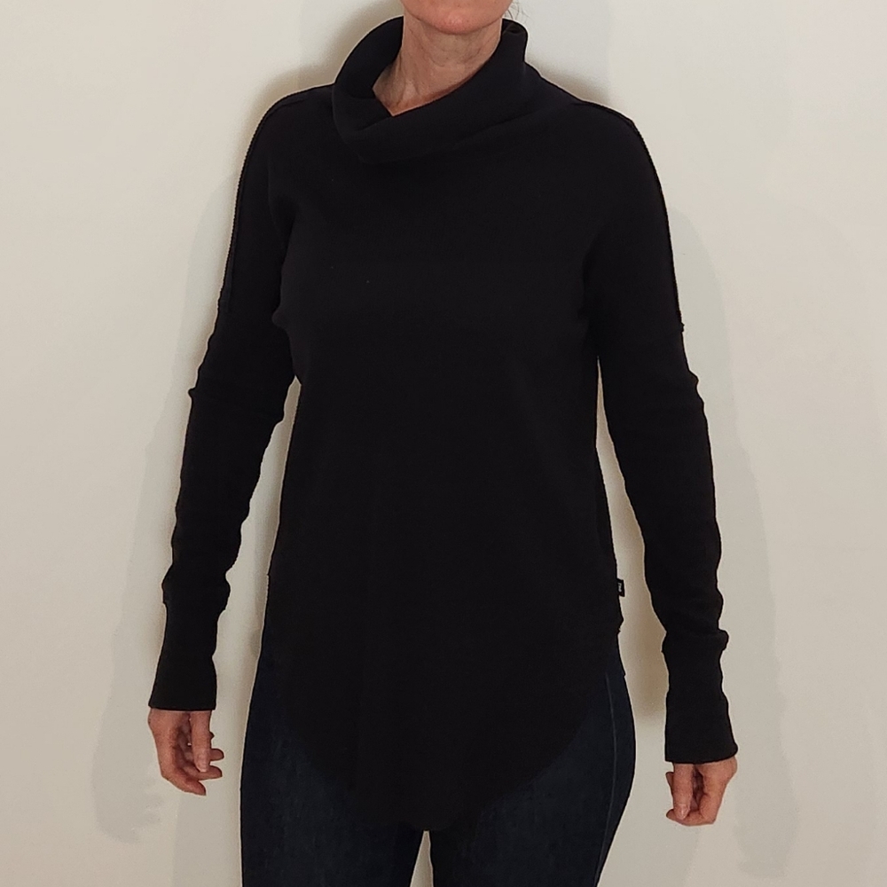 TNA Charcoal Ribbed Turtleneck - Picture 2 of 3